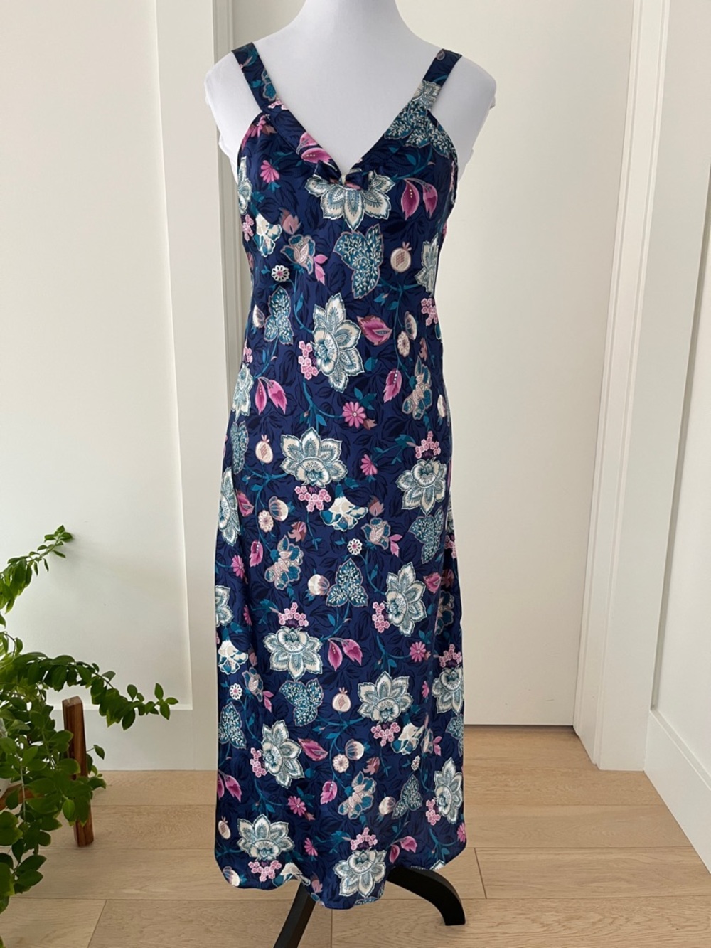 VINTAGE California Dynasty Maxi Slip Dress Nightgown Floral Deep V Neck Bodycon